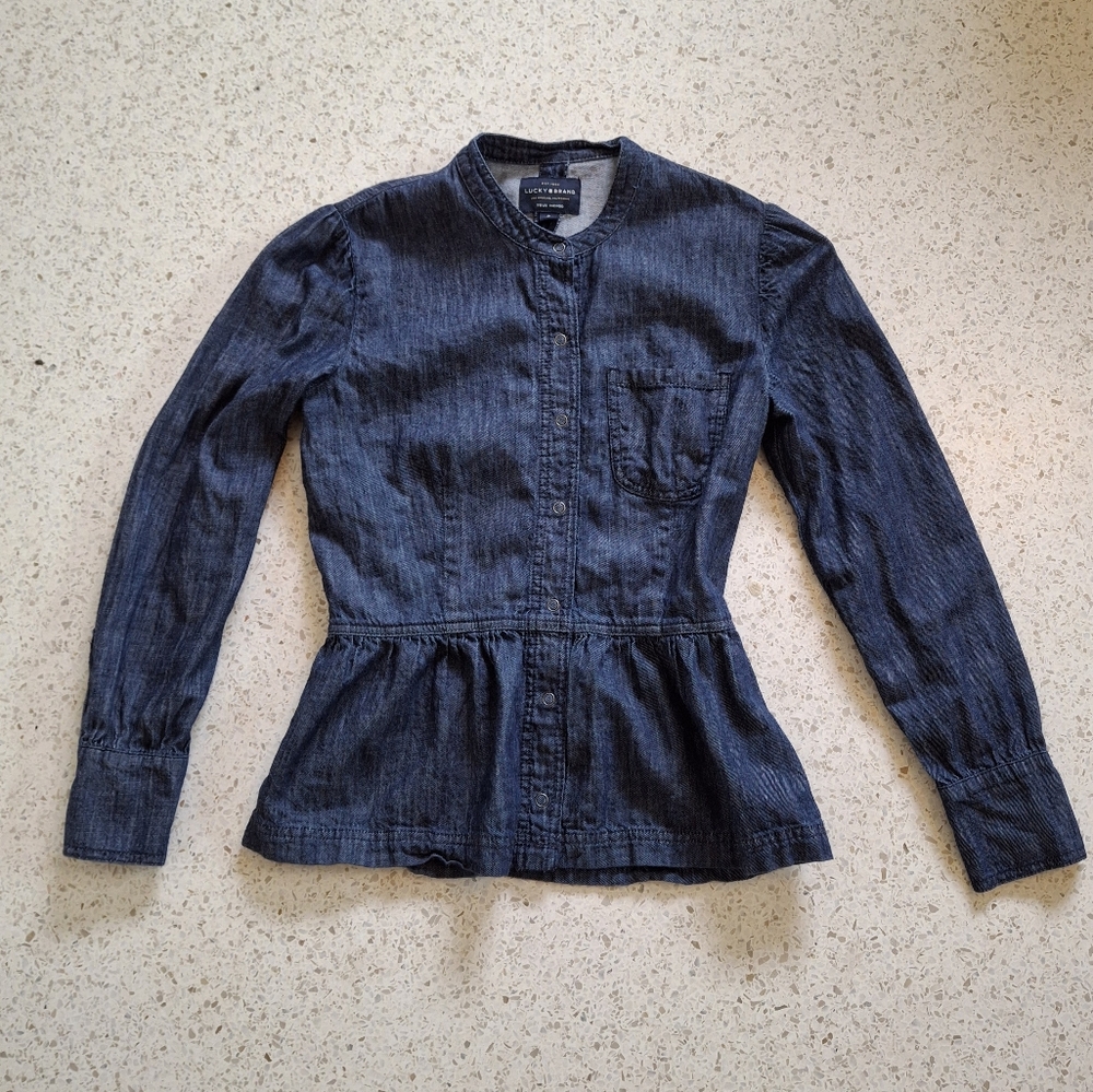 Lucky Brand Top Blue Chambray Denim Snap Front Peplum Top Womens size 2